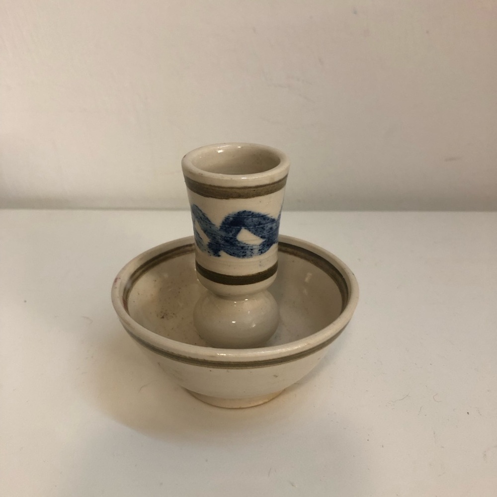 Vintage Jamestown 1607. Handcrafted Ceramic Candle Holder in Cream